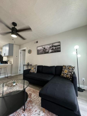 DT DALLAS LUXE Staycation 1Bd1Ba